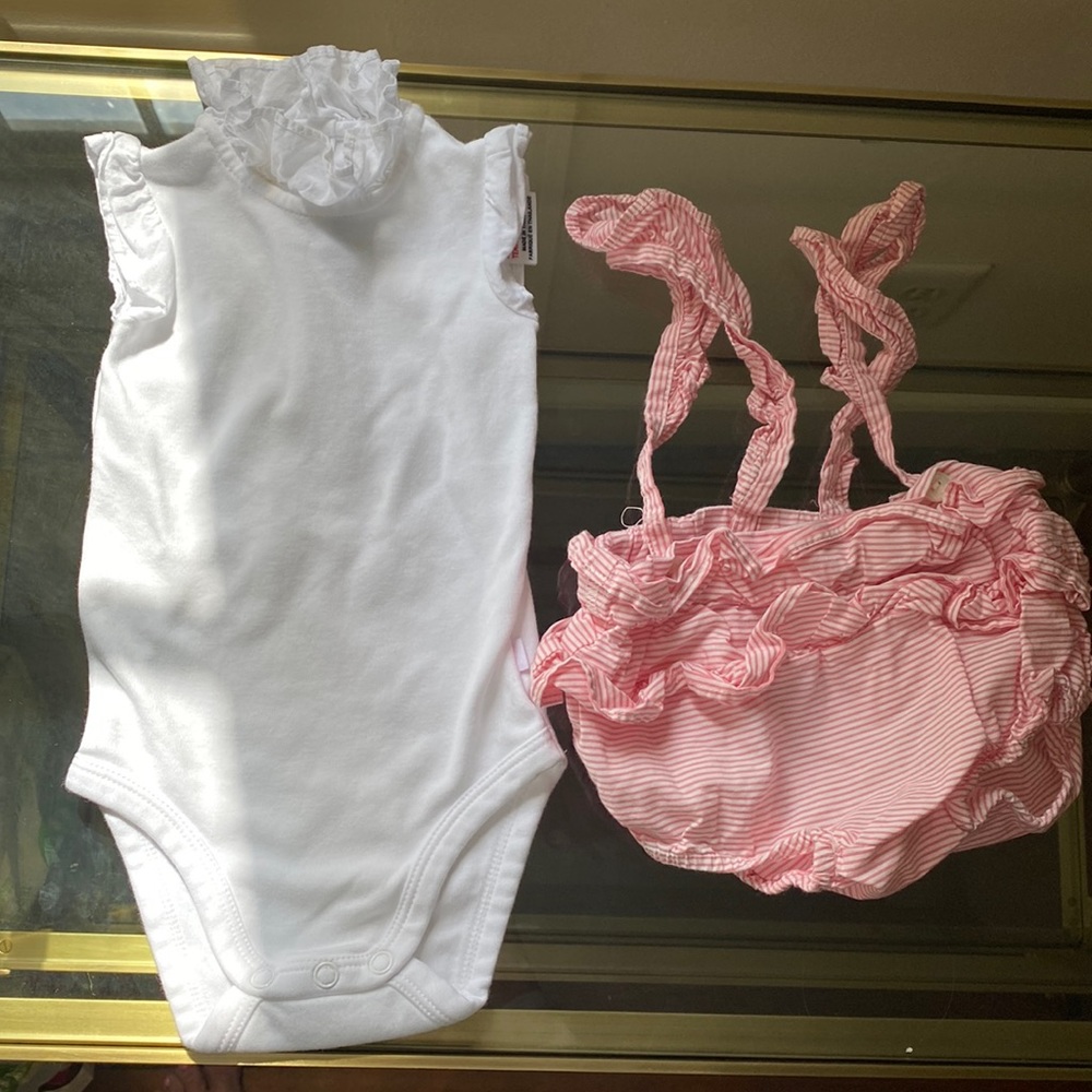Jacadi 0-3 months onesie and shorts
